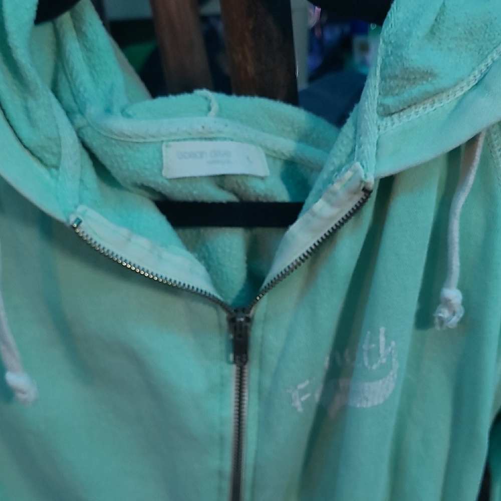 Last Call Free With Sale Cozy Green Sweatshirt